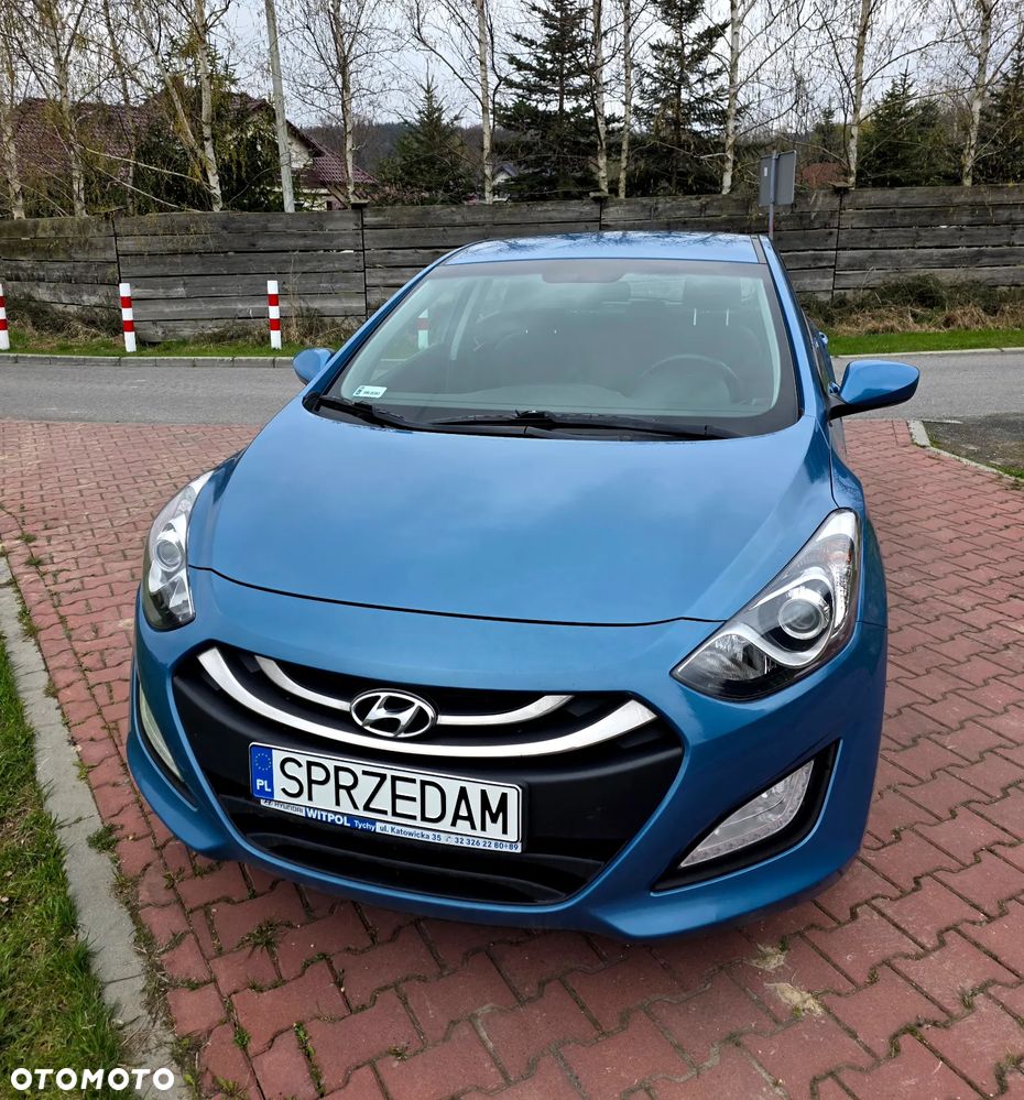 Hyundai i30 1.6 Comfort - 14