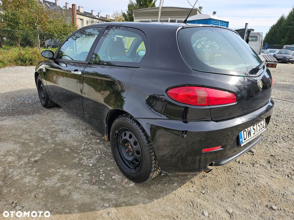 Alfa Romeo 147 - 4