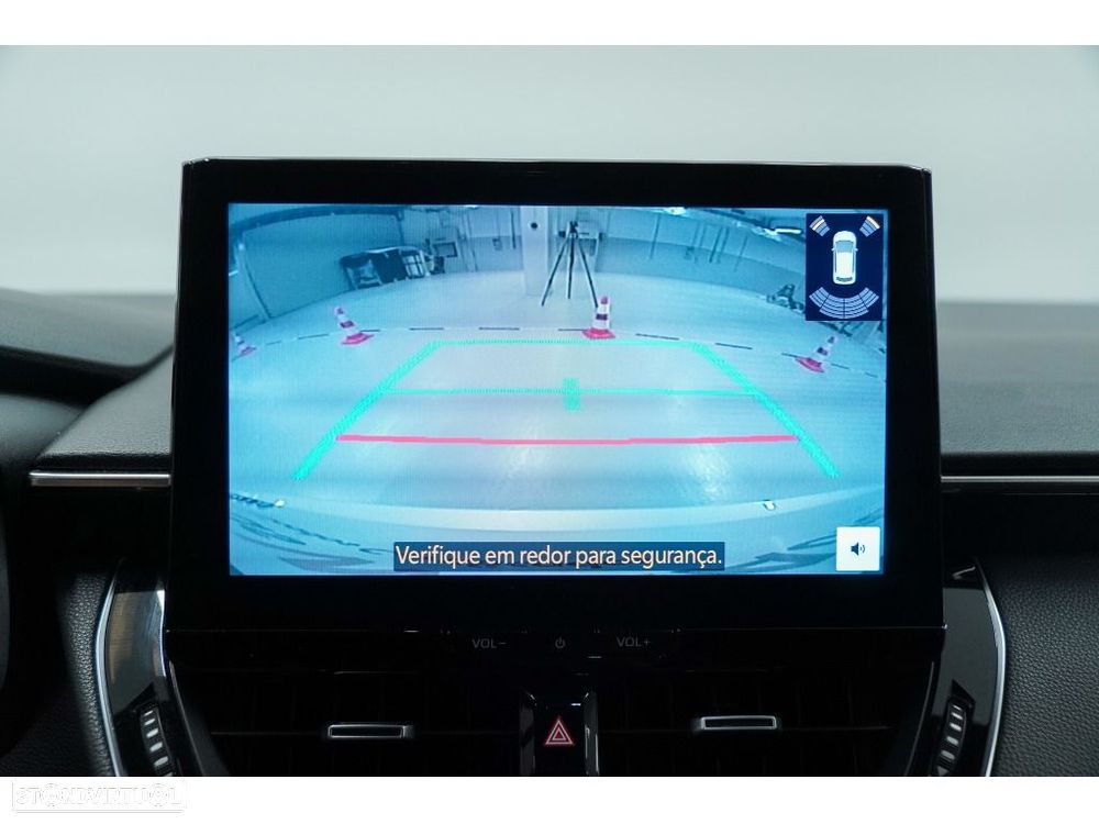 Toyota Corolla Touring Sports - 23