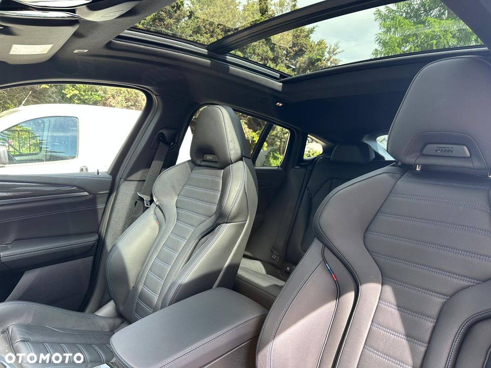 BMW X4 xM40i mHEV - 11