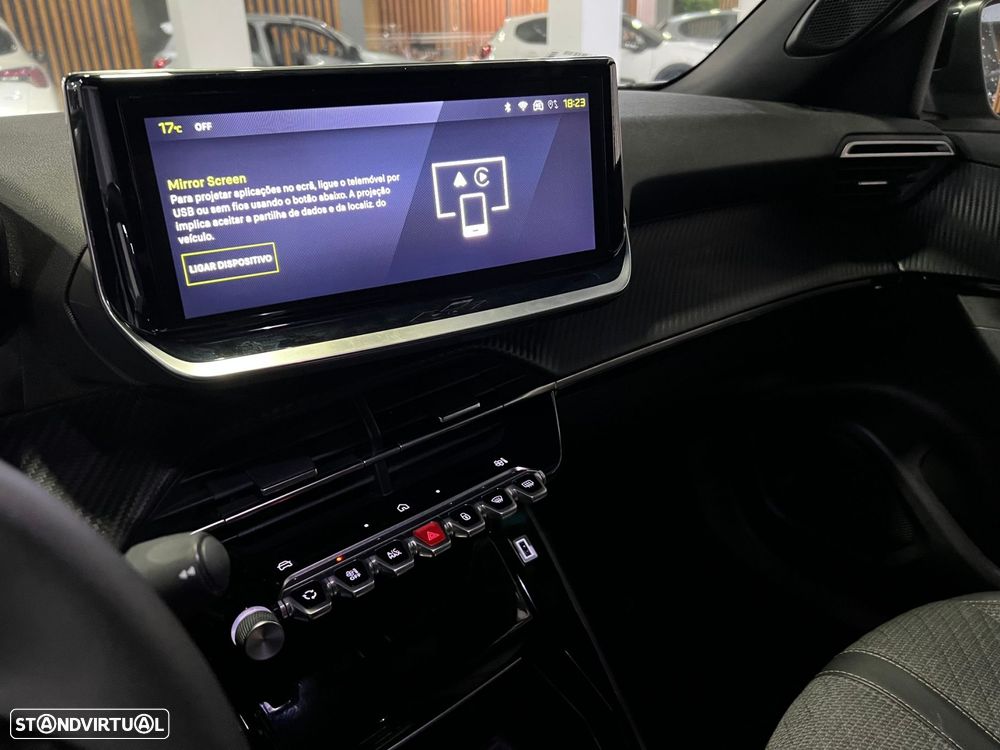 Peugeot 2008 1.2 Hybrid Allure e-DCS6 - 22