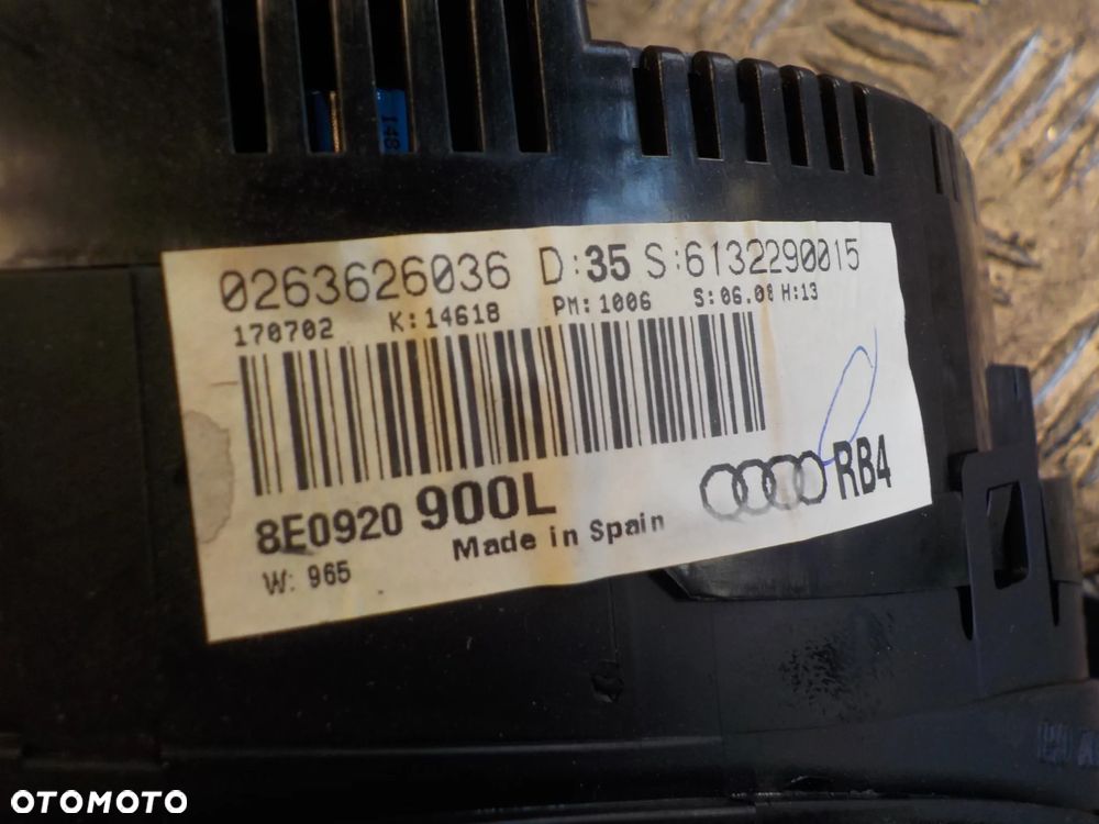 AUDI A4 B6 2.0 B LICZNIK ZEGARY EUROPA 8E0920900L - 3