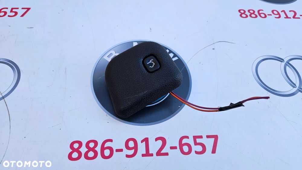 JEEP GRAND CHEROKEE WK2 LIFT przycisk otwierania klapy bagażnika Włącznik elektrycznej klapy - 1