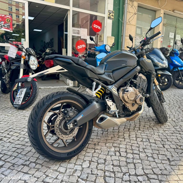 Honda CB 650 RA - 26