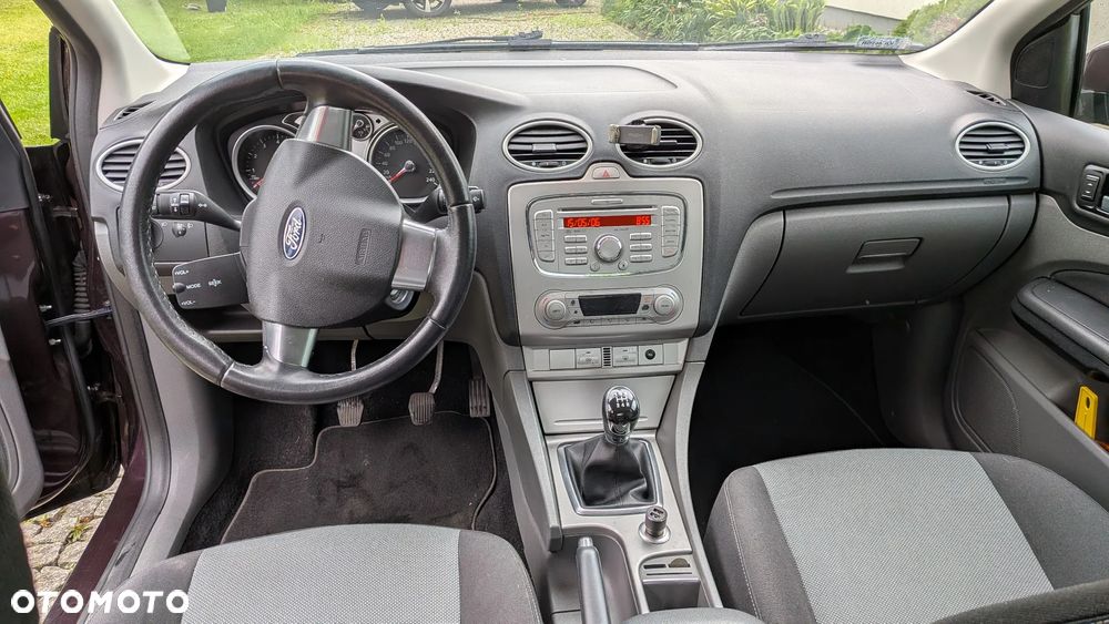 Ford Focus - 11
