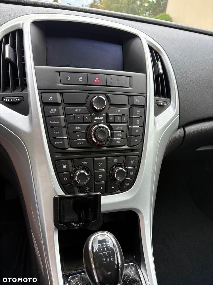 Opel Astra 1.6 T Sport - 11