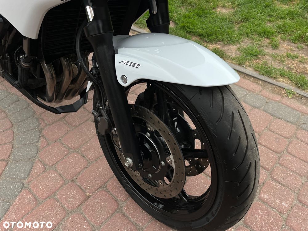 Yamaha XJ - 16
