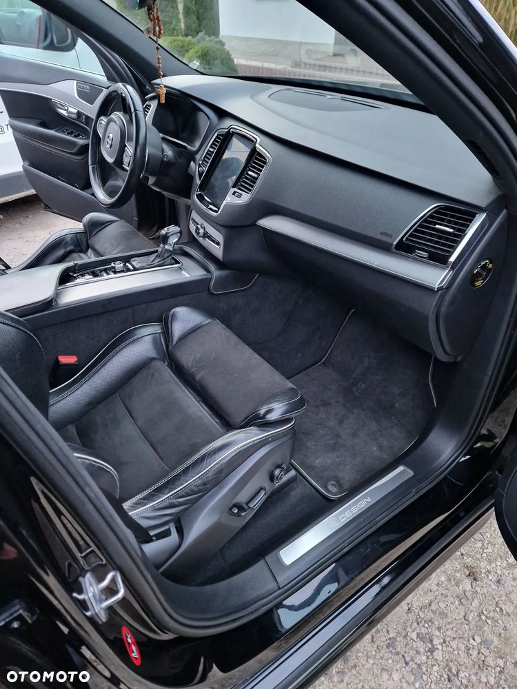 Volvo XC 90 D5 AWD R-Design 7os - 13
