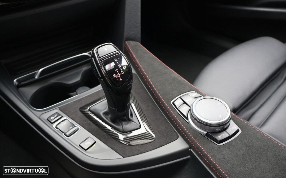 BMW 330 i Aut. M Sport - 12