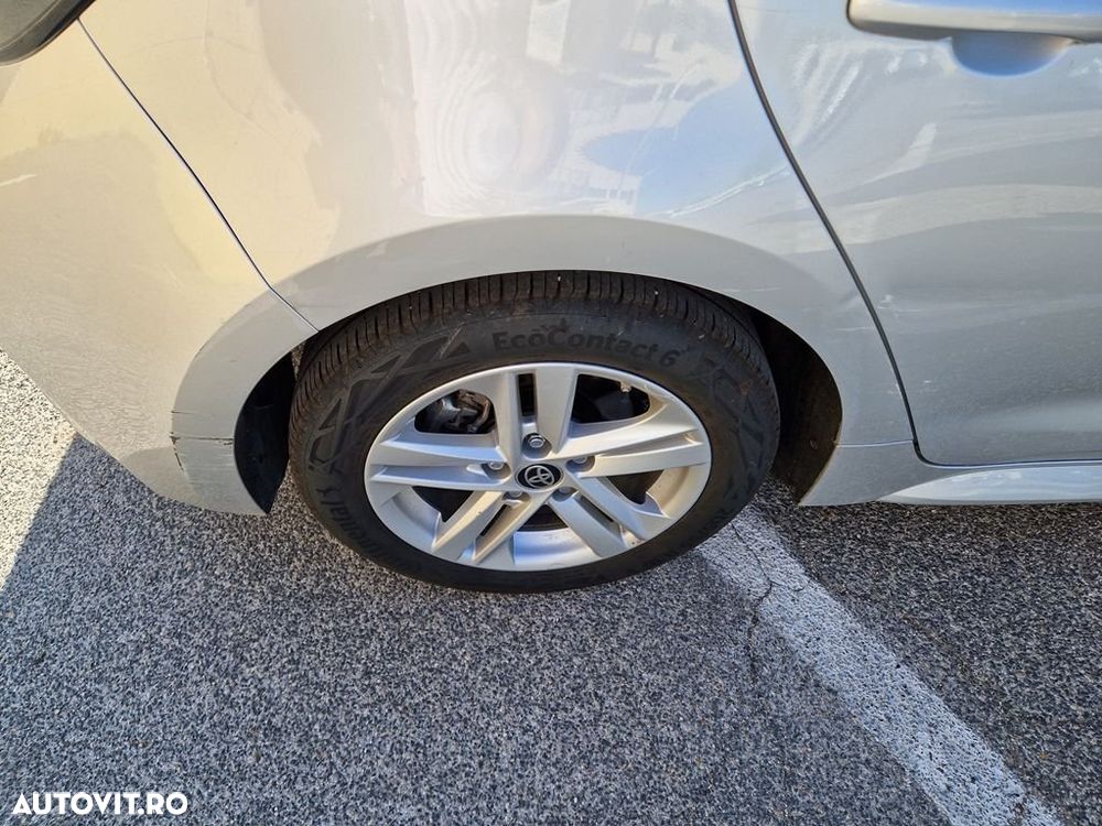 Toyota Corolla 1.8 HSD Dynamic - 8