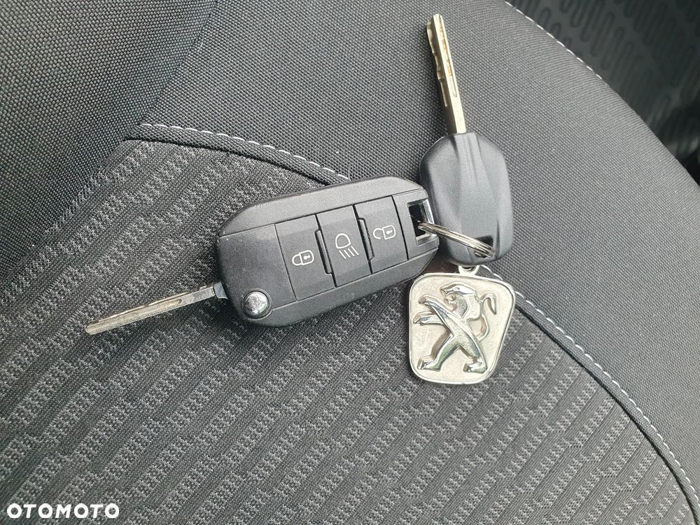 Peugeot 208 1.2 PureTech GPF Active S&S - 18