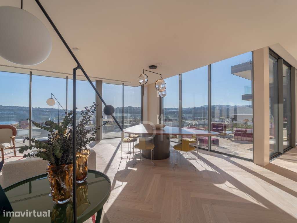 Moradia T3 Triplex, com jardim e terraço, frente ao Rio Douro - Grande imagem: 3/116