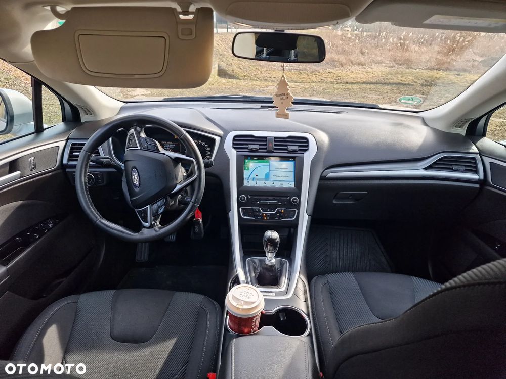 Ford Mondeo 2.0 TDCi Allrad Titanium - 24