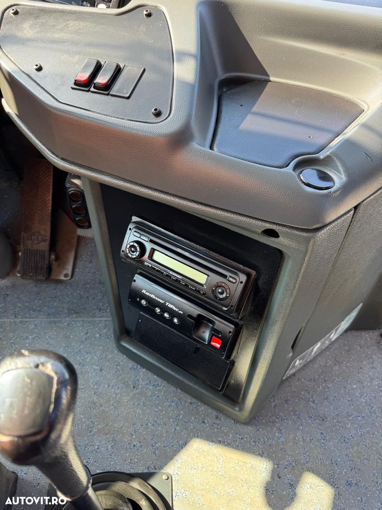 Mercedes-Benz INTOURO - 12