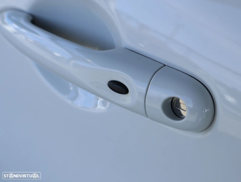 Renault Zoe (c/ Bateria) Zen 50 - 17