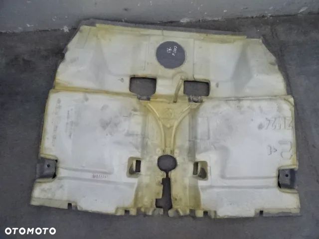 DYWAN PODŁOGA TYŁ MITSUBISHI COLT VI 6 HB 3D NR178 - 4