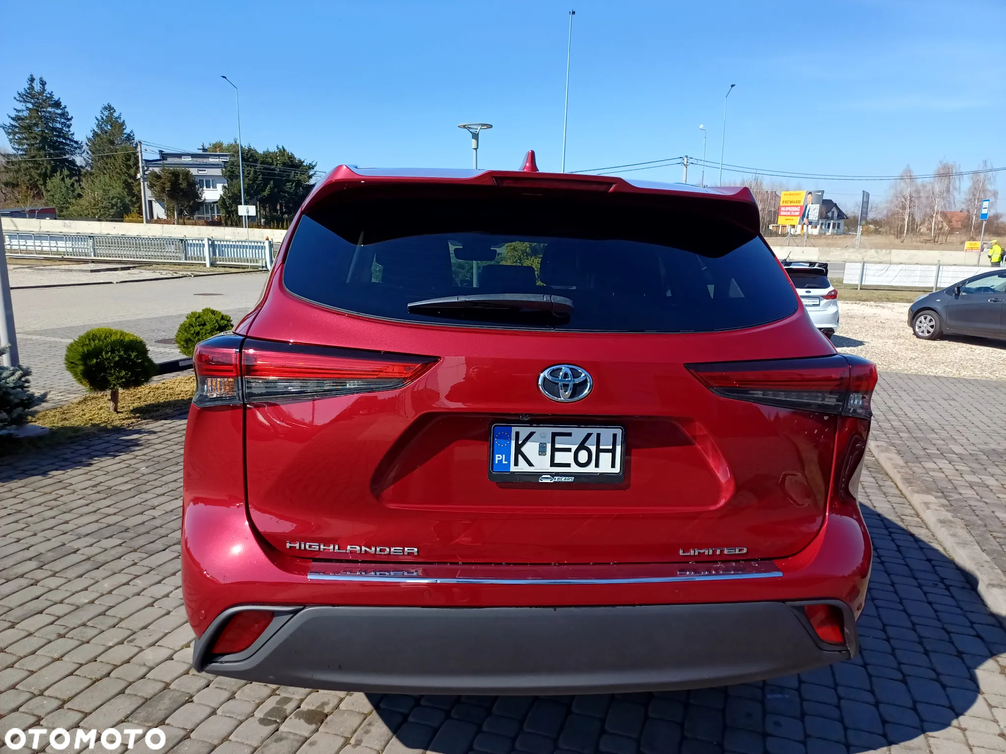 Toyota Grand Highlander - 4