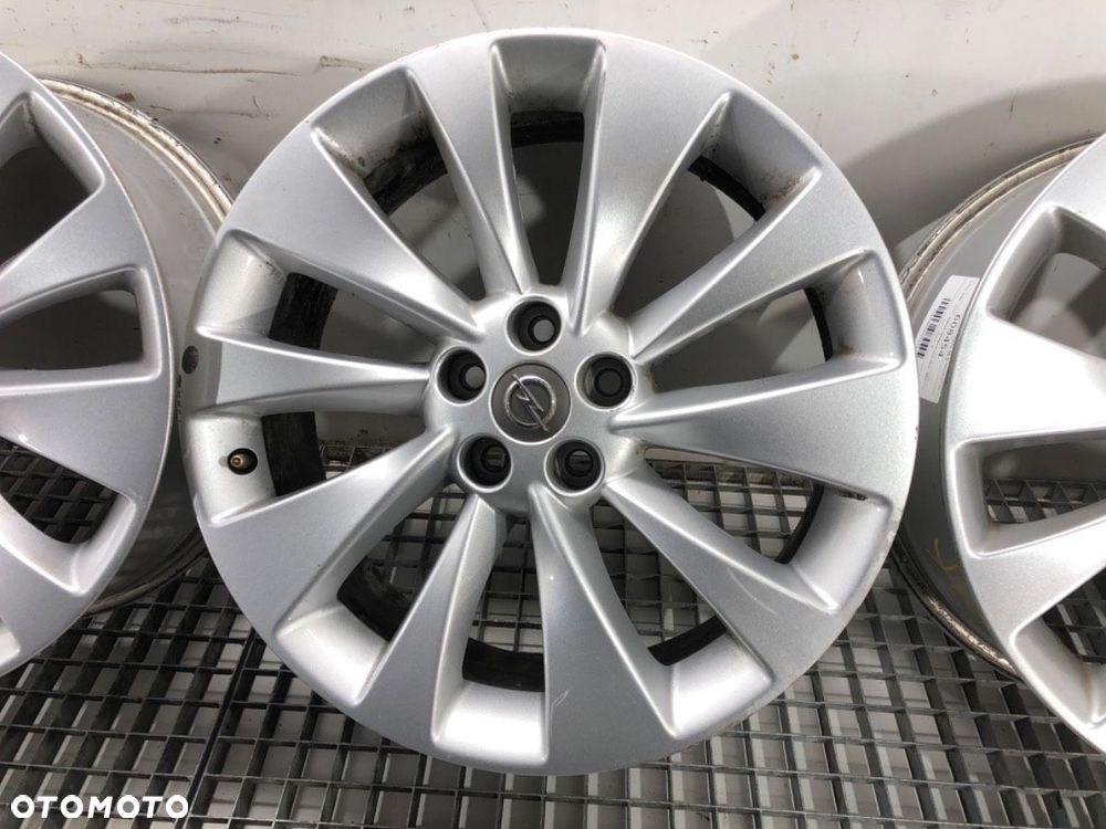 FELGI ALUMINIOWE KOMPLET 18 7J 5X105 ET 38 ŚRODEK CENTR. 56.6 - 1303.00 PLN - OPEL MOKKA / MOKKA X - 5