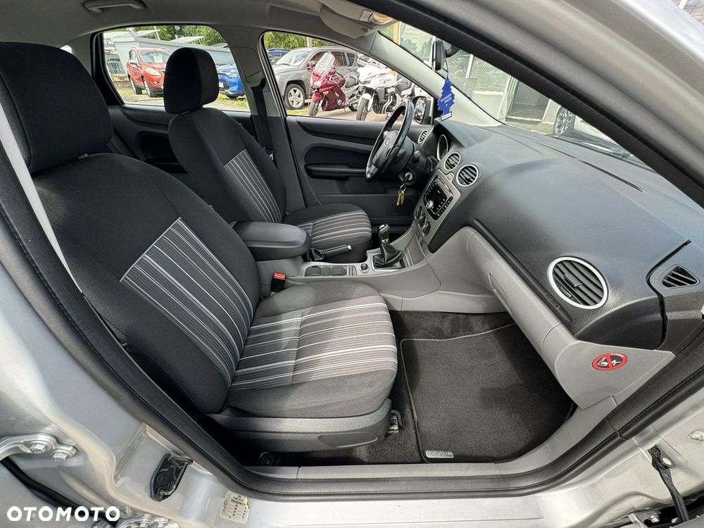 Ford Focus - 26