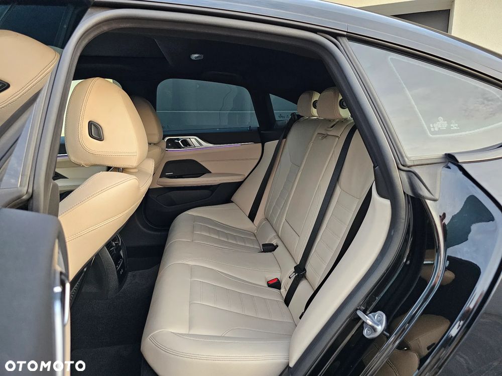 BMW Seria 4 M440i xDrive Gran Coupe - 15