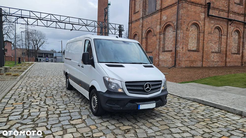 Mercedes-Benz Sprinter - 8