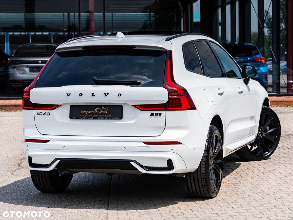 Volvo XC 60 B5 B AWD Plus Dark - 3