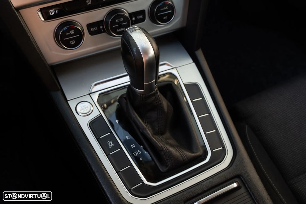 VW Passat Variant 1.6 TDI SCR DSG Business - 7