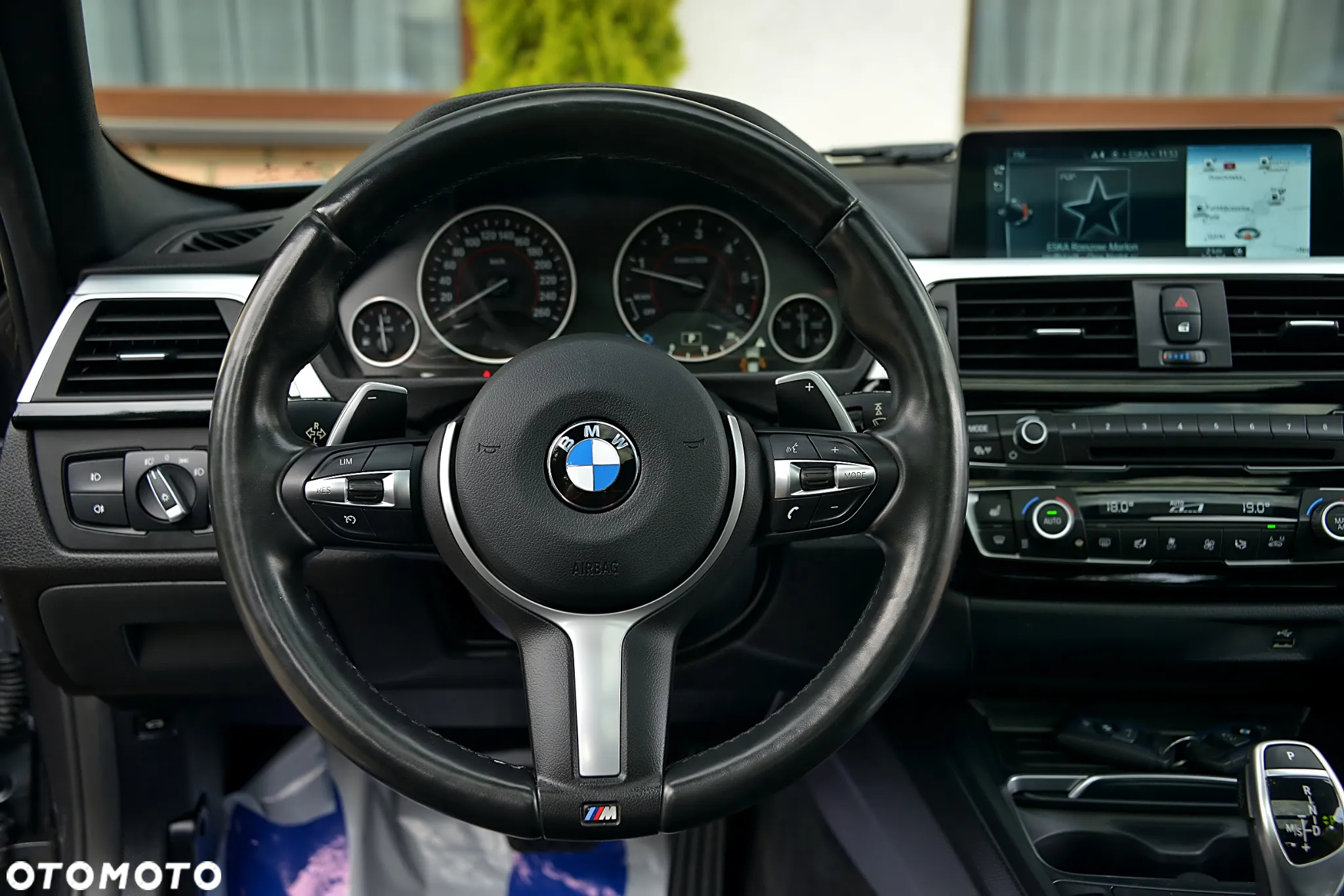 BMW Seria 3 325d Touring M Sport - 28