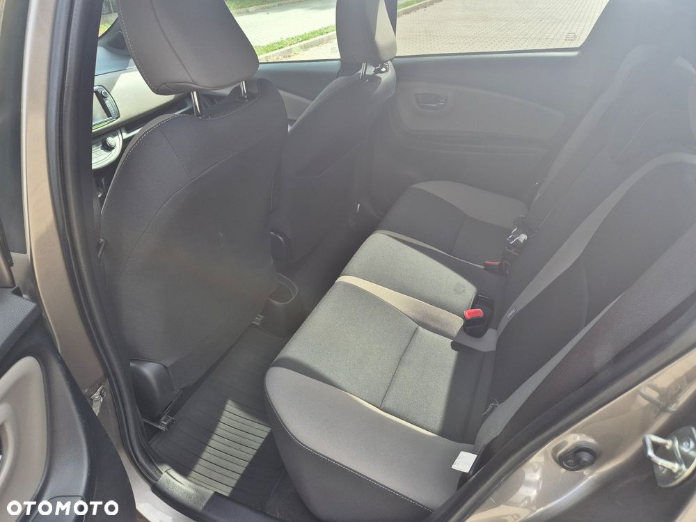 Toyota Yaris 1.0 Premium EU6 - 9