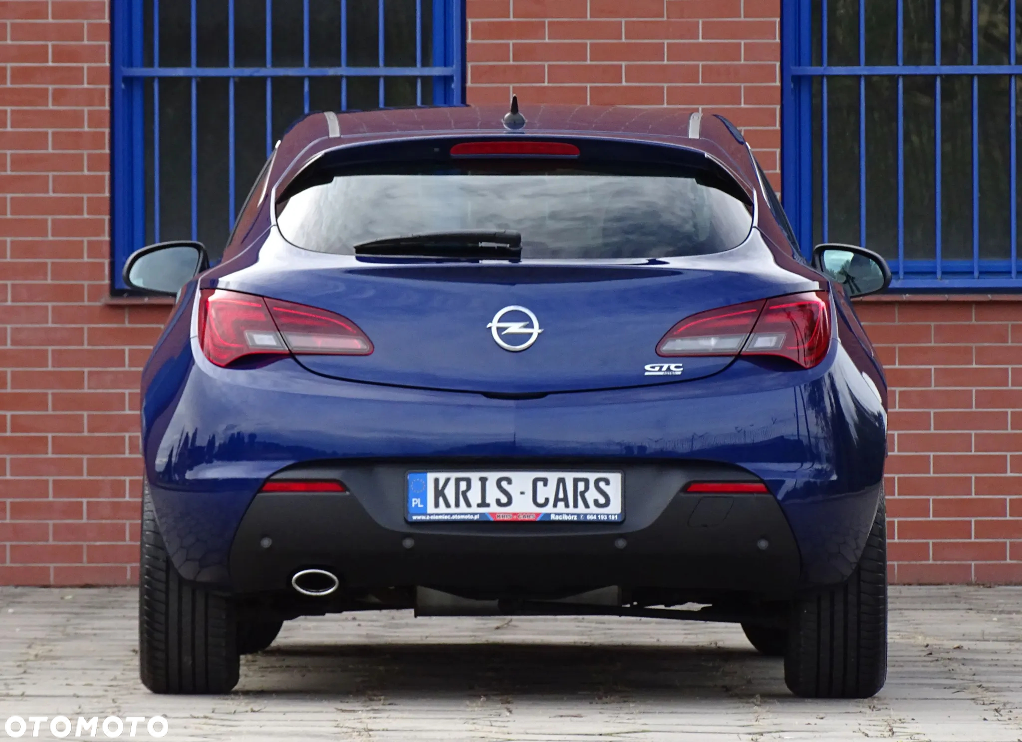 Opel Astra IV GTC 1.4 T Sport - 12