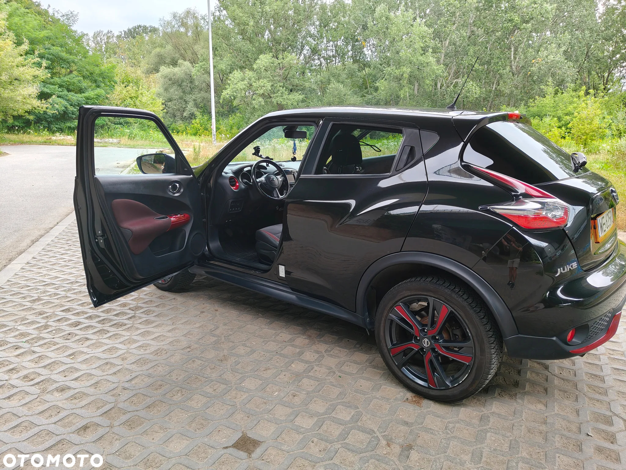 Nissan Juke 1.2 DIG-T N-Connecta EU6 - 11