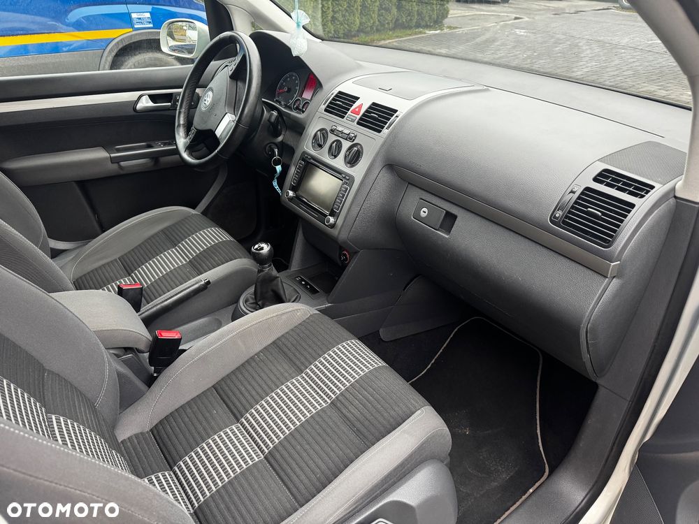 Volkswagen Touran 1.4 TSI United - 24