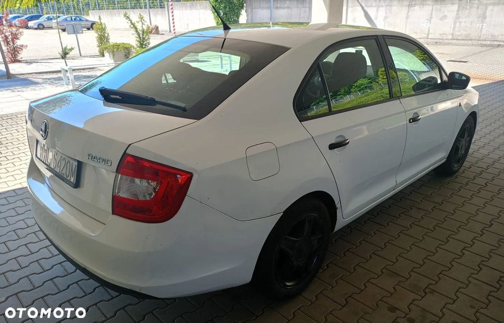 Skoda RAPID 1.2 Ambition - 9