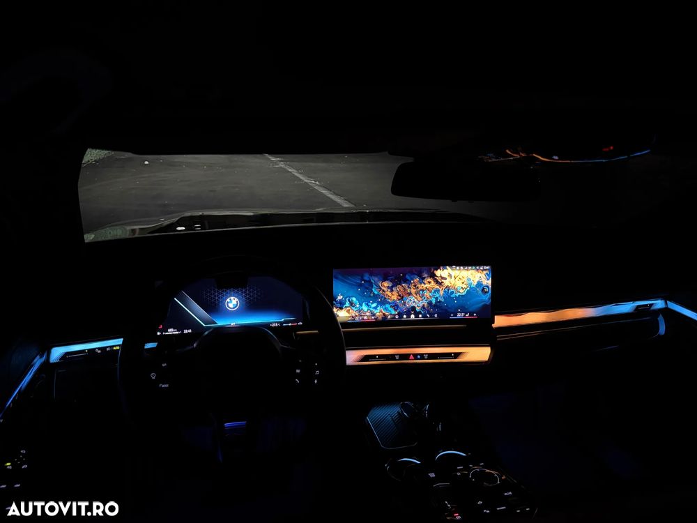 BMW Seria 5 520i Aut. - 26