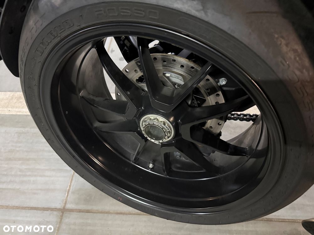 Ducati Diavel - 16