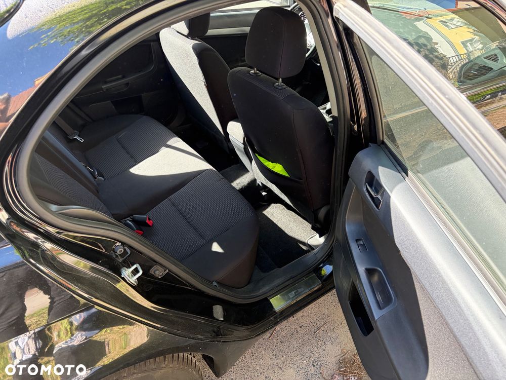 Mitsubishi Lancer 1.8 Inform - 15