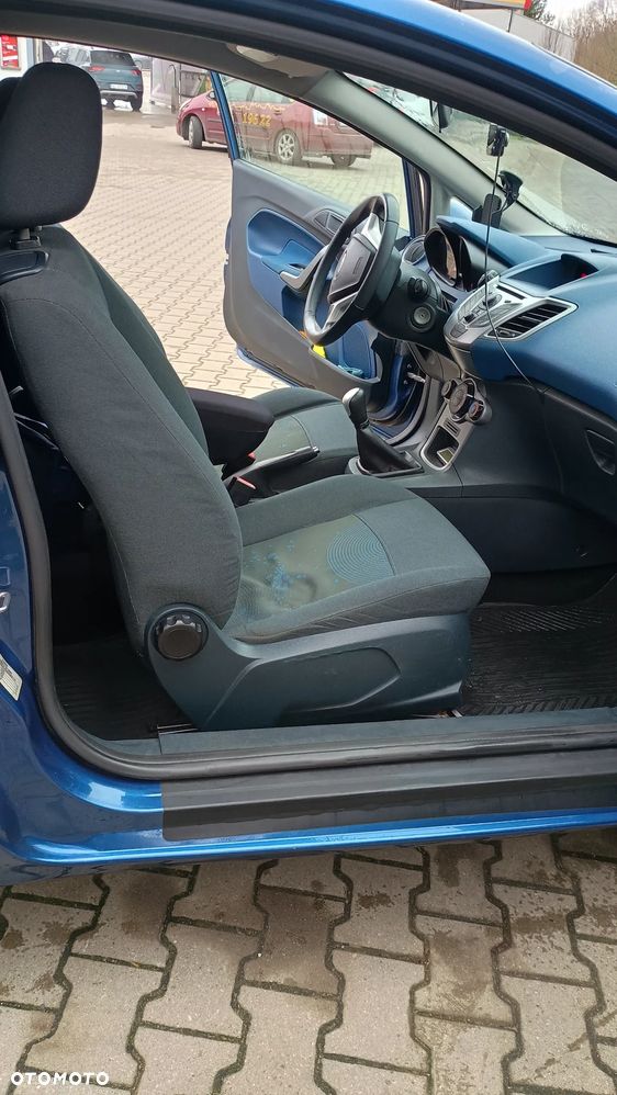 Ford Fiesta - 16