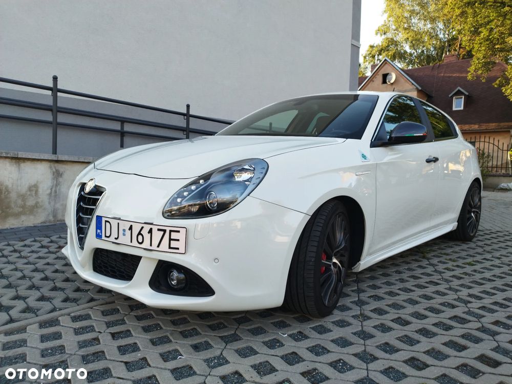 Alfa Romeo Giulietta 1750 TBi QV TCT - 11