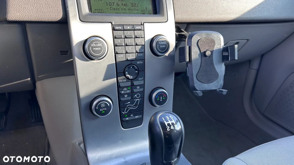 Volvo S40 1.6 Momentum - 3