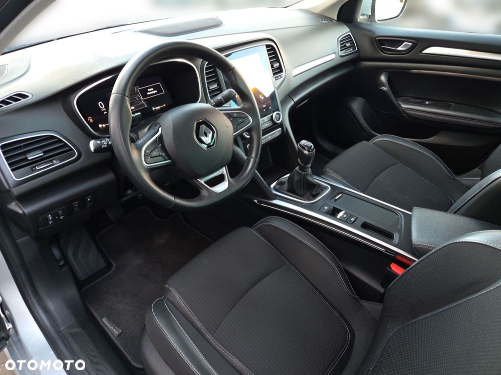 Renault Megane 1.3 TCe Techno - 14
