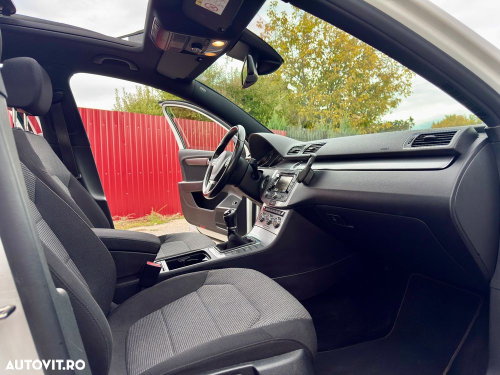 Volkswagen Passat Variant 2.0 TDI BlueMotion Technology Exclusive - 8