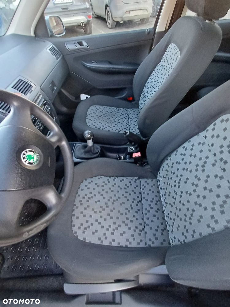 Skoda Fabia 1.2 HTP Style Edition - 10