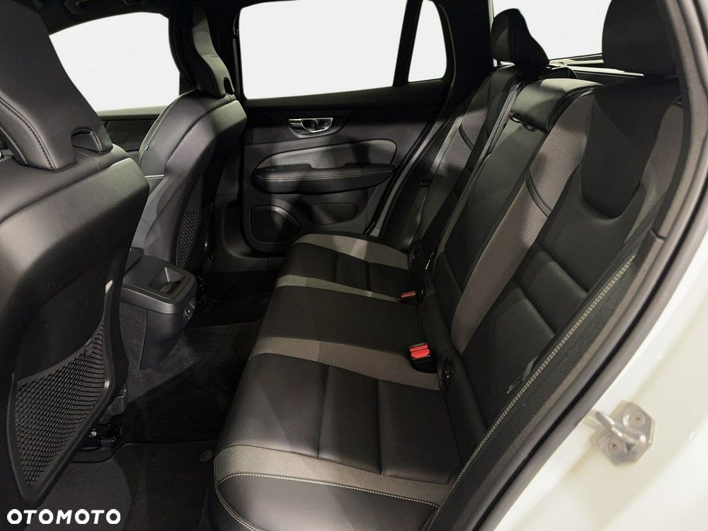 Volvo V60 - 28