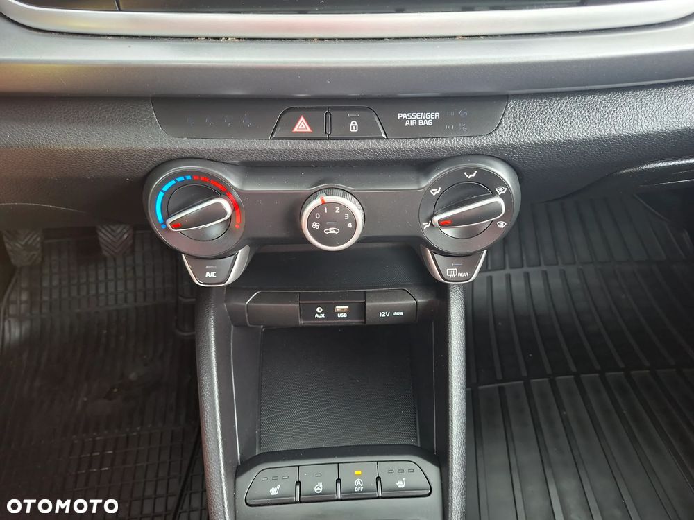 Kia Rio 1.2 Business Line - 11
