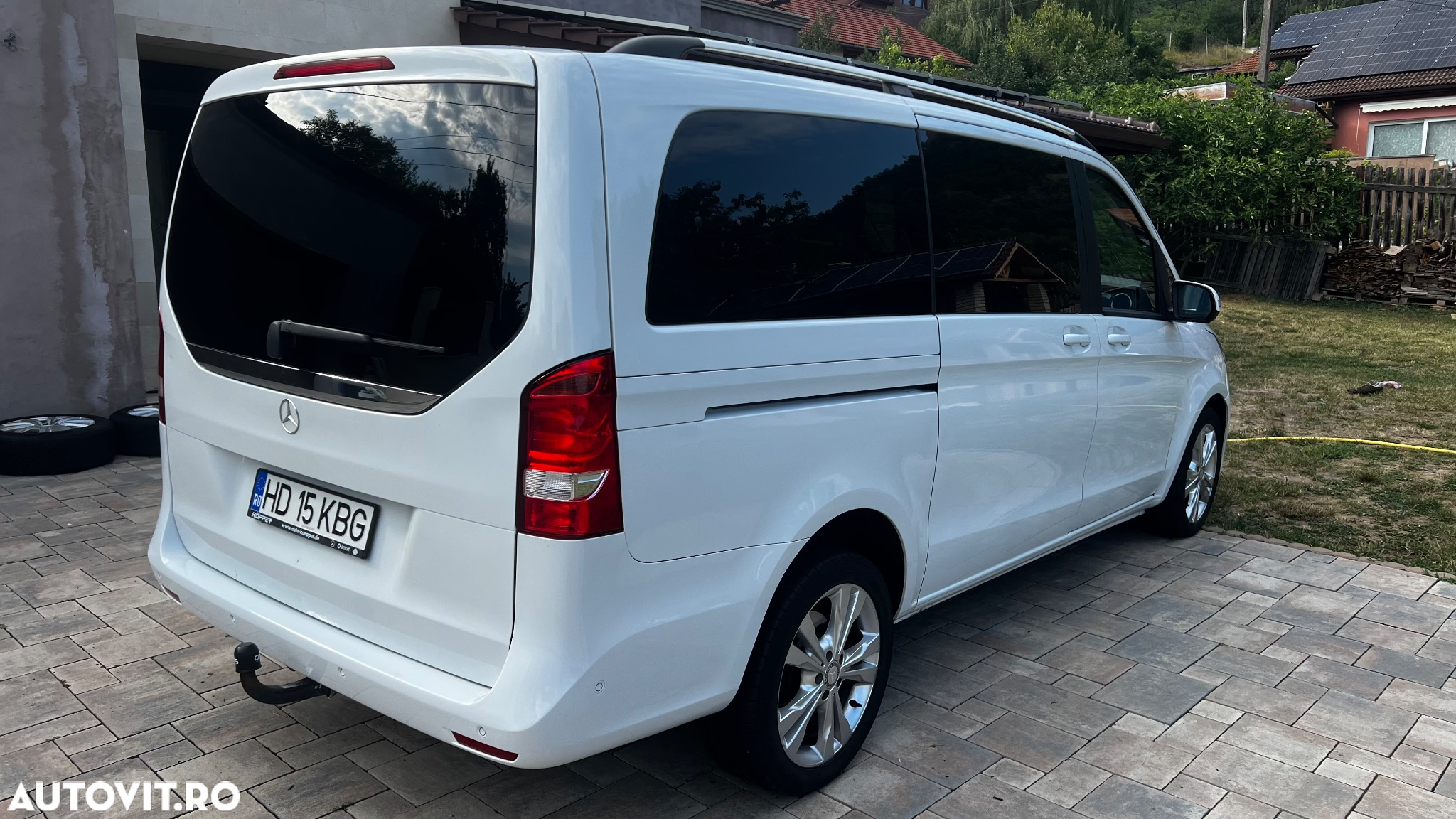 Mercedes-Benz V 220 (BlueTEC) d lang 7G-TRONIC Avantgarde Edition - 4
