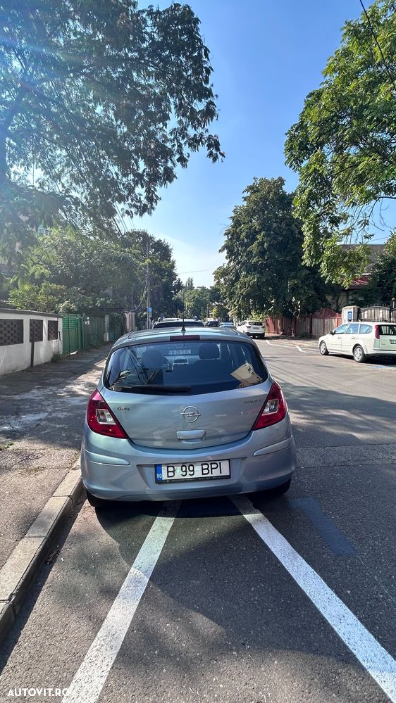 Opel Corsa 1.0i Essentia - 3