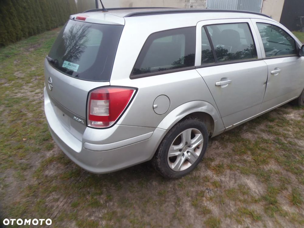 OPEL ASTRA H 2010R DRZWI LAMPY ZDERZAK SILNIK SKRZYNIA W CAŁOŚCI NA CZĘŚCI DAWCA - 3