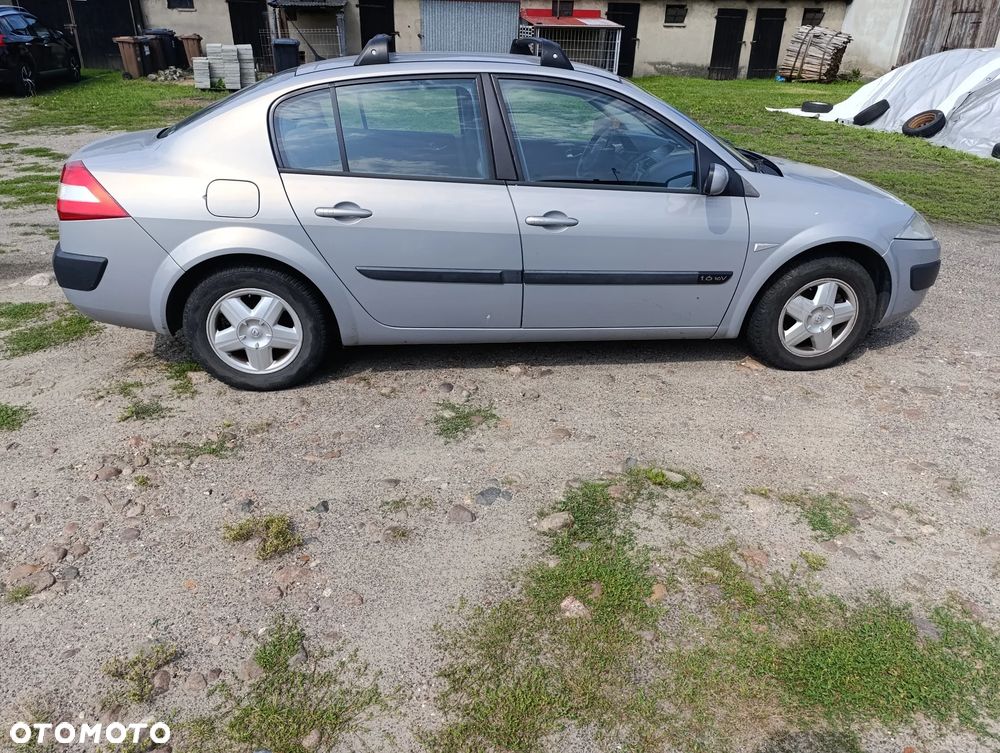 Renault Megane ver-1-6-sl-alize - 2