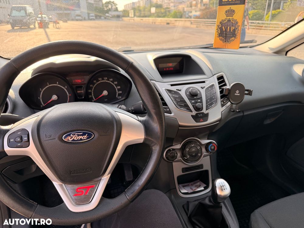 Ford Fiesta 1.25 Trend - 8