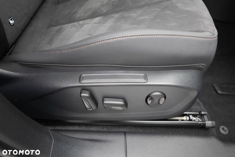 Cupra Terramar 2.0 TSI 4Drive DSG VZ - 24